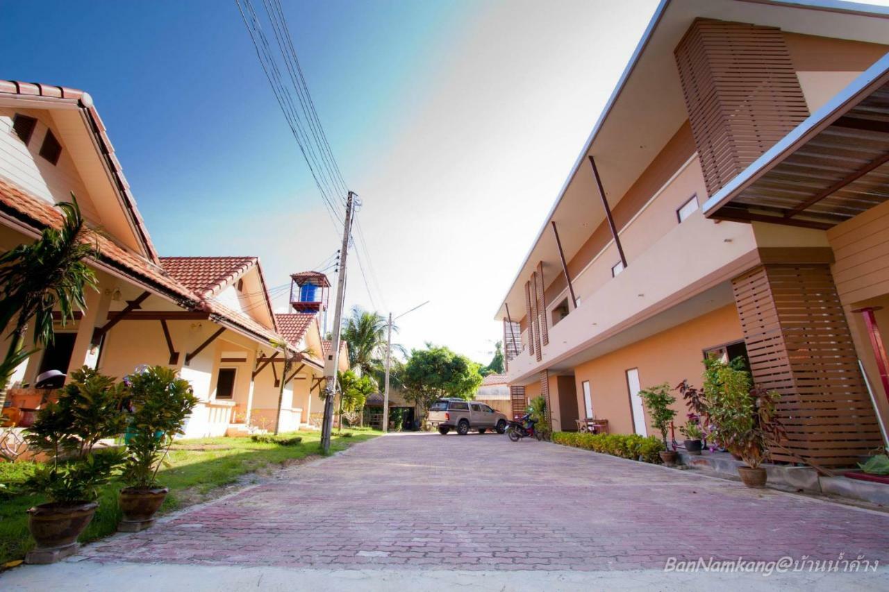 Bannamkang Hotel Nai Yang Bagian luar foto